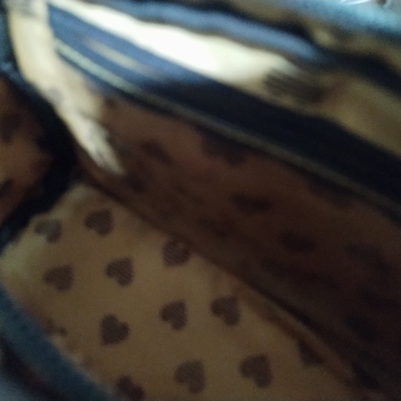 Lug trolley cb organizing crossbody bag with key fob, RFID and pockets! - Picture 6 of 16